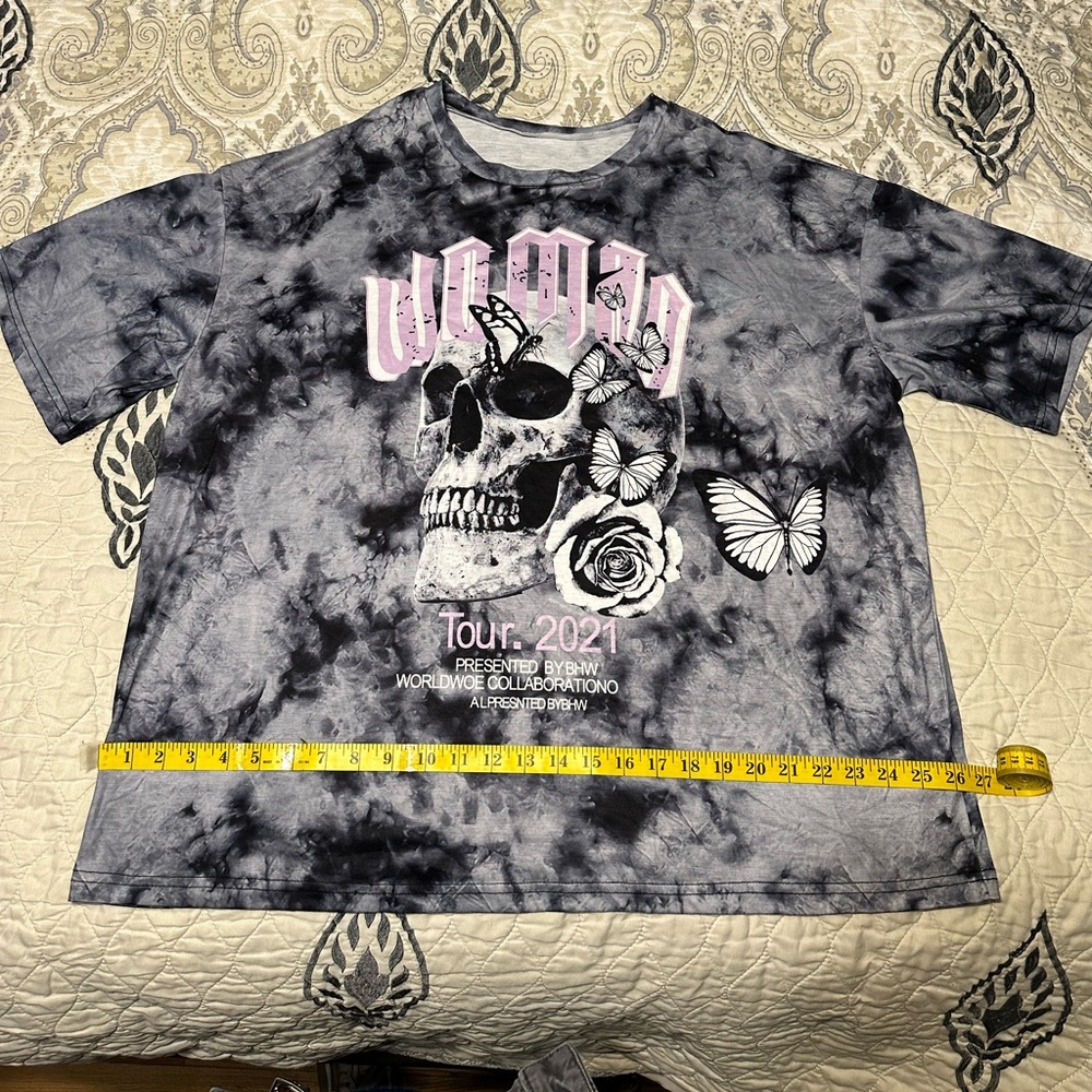 SHEIN woman tour 2021 skill butterfly tie dye shirt black white